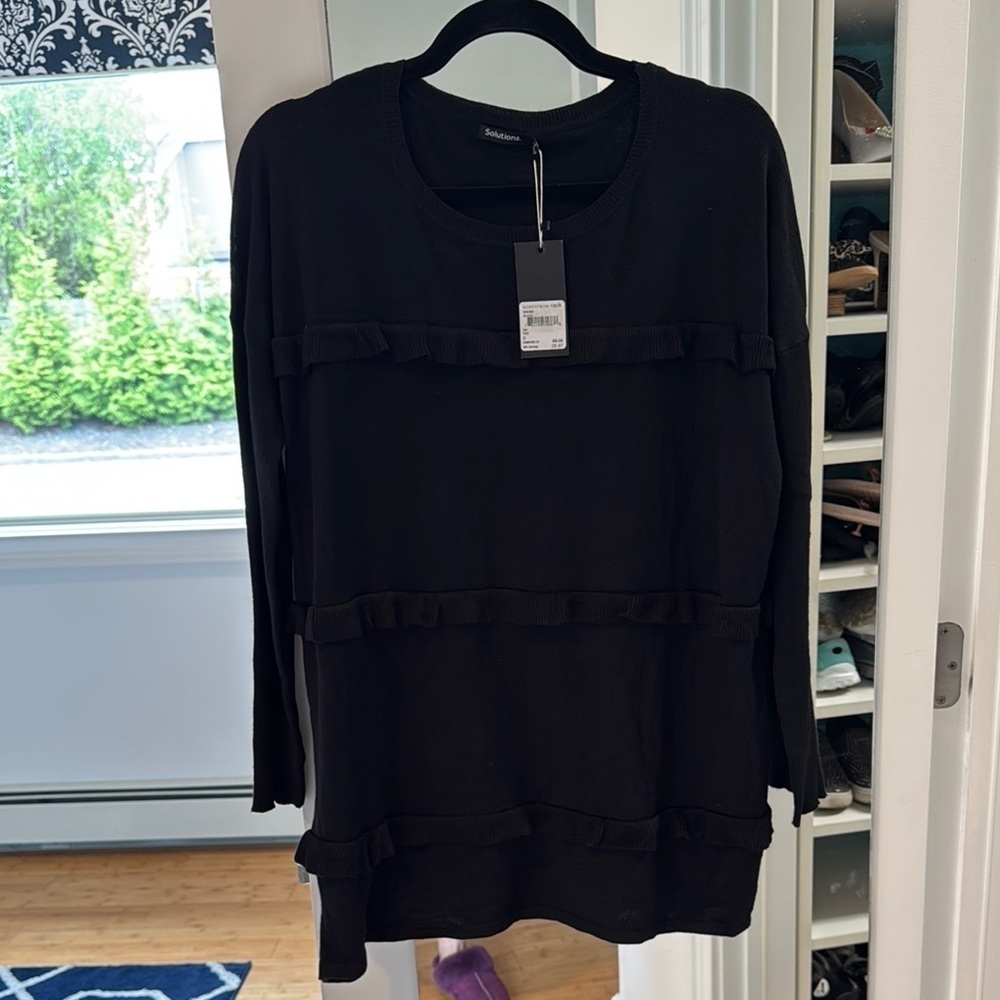 NWT Black Long Sleeve Tunic sweater